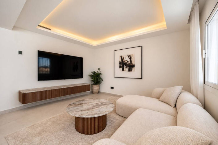 Image No.8-3 Bed Apartment for sale