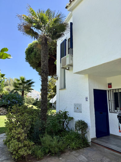 Image No.36-2 Bed Townhouse for sale