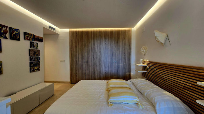 Image No.21-3 Bed Apartment for sale