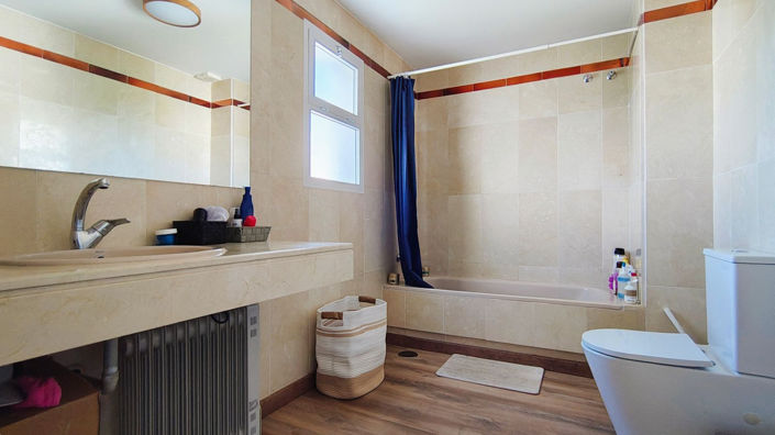 Image No.30-3 Bed Semi-Detached for sale