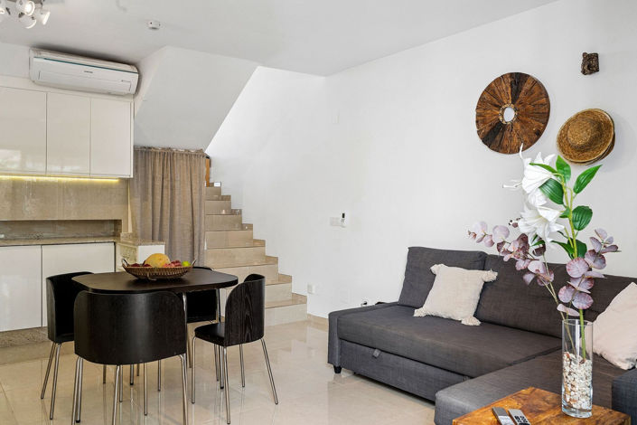 Image No.16-3 Bed Townhouse for sale