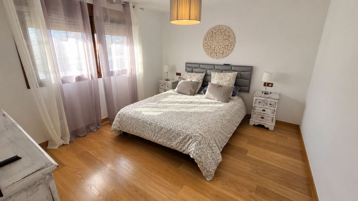 Image No.11-6 Bed Villa for sale