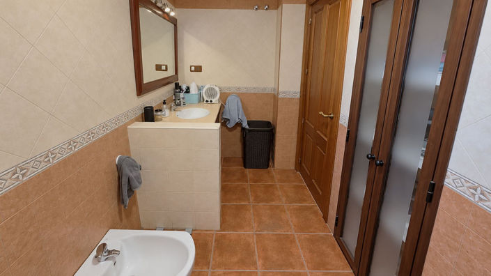 Image No.16-6 Bed Villa for sale