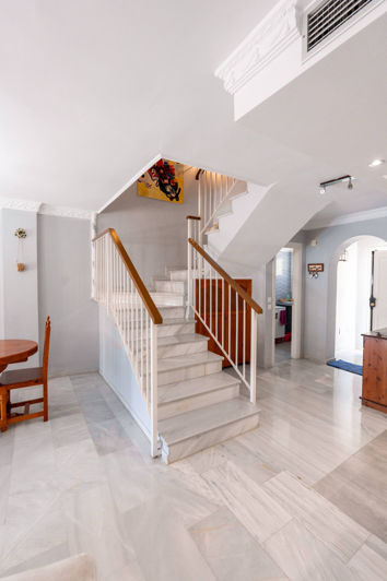 Image No.26-3 Bed Townhouse for sale