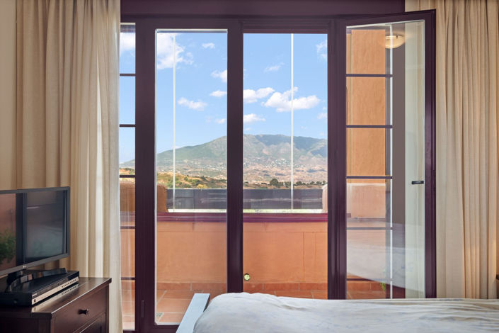 Image No.27-2 Bed Apartment for sale
