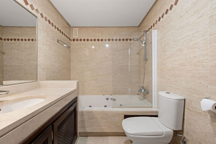 Image No.29-2 Bed Apartment for sale