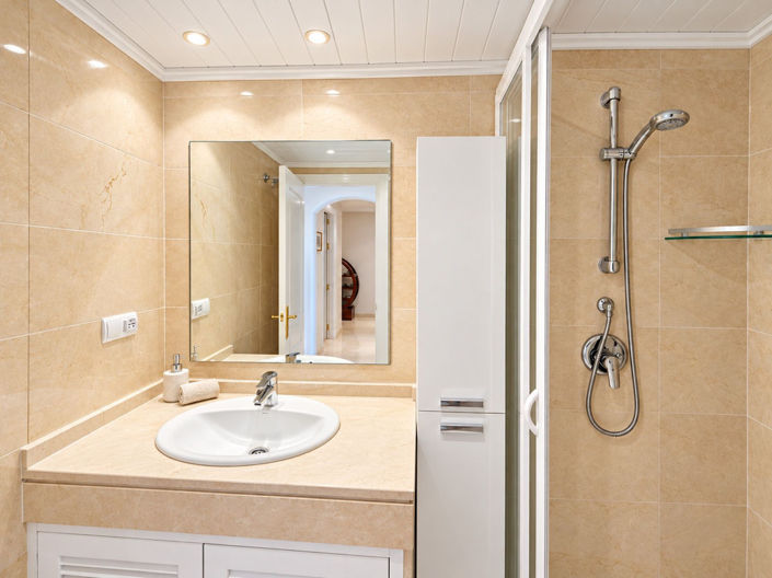 Image No.13-3 Bed Apartment for sale