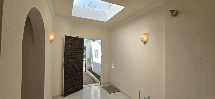 Image No.20-3 Bed Townhouse for sale