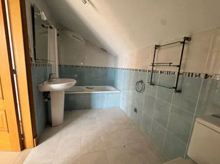 Image No.13-2 Bed Apartment for sale