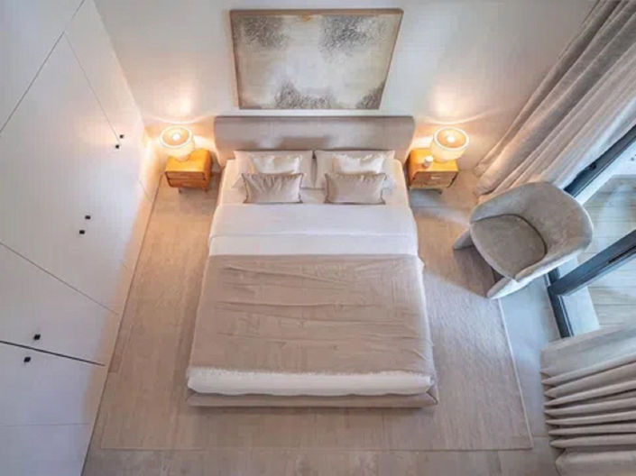Image No.12-4 Bed Semi-Detached for sale