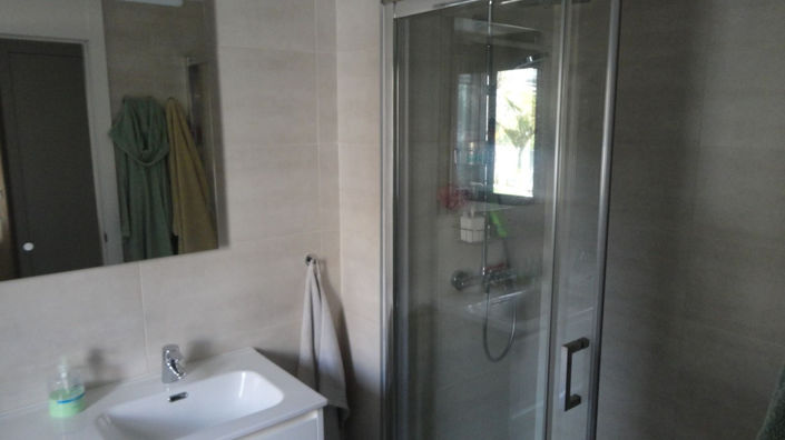 Image No.20-3 Bed Apartment for sale