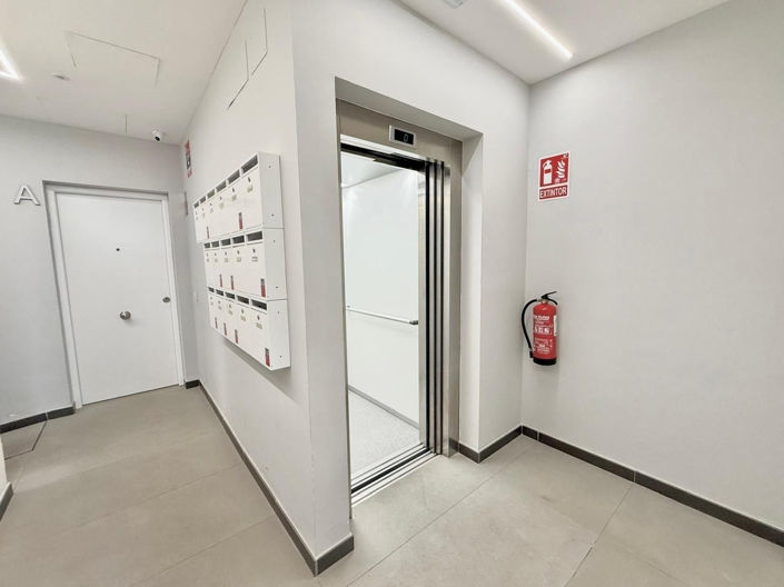 Image No.12-Apartamento con 2 dormitorios en venta