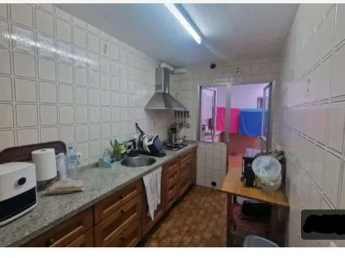 Image No.15-7 Bed Townhouse for sale