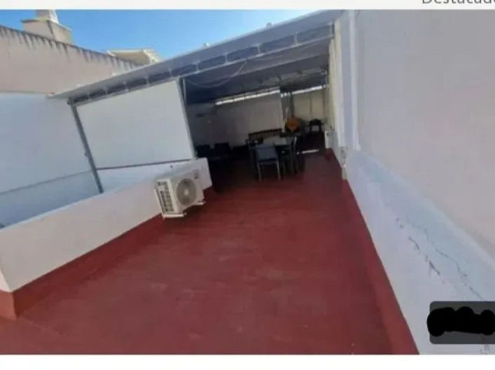 Image No.17-7 Bed Townhouse for sale