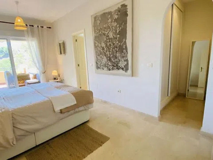 Image No.18-2 Bed Apartment for sale