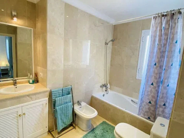 Image No.24-2 Bed Apartment for sale