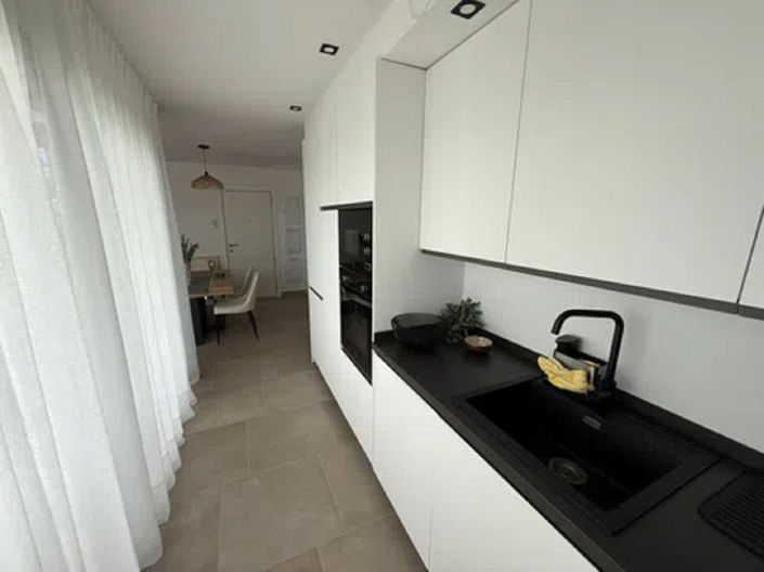 Image No.9-3 Bed Apartment for sale