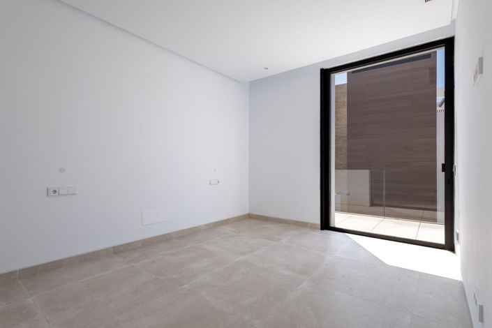Image No.16-4 Bed Villa for sale