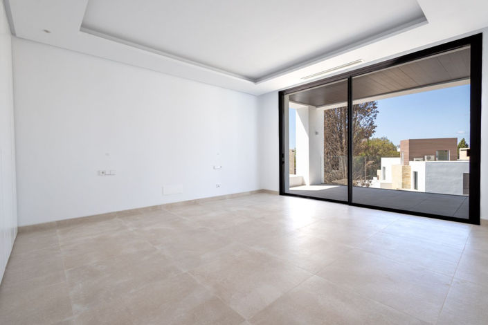 Image No.17-4 Bed Villa for sale