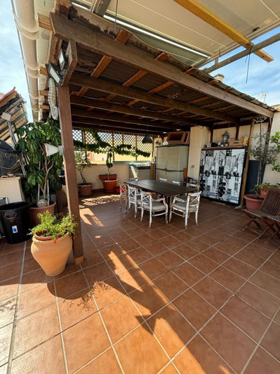 Image No.17-4 Bed Apartment for sale