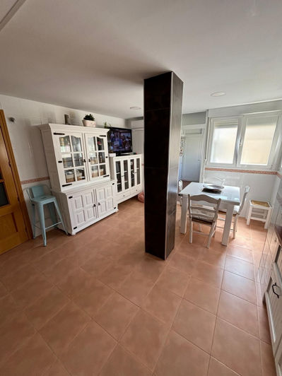 Image No.27-4 Bed Apartment for sale