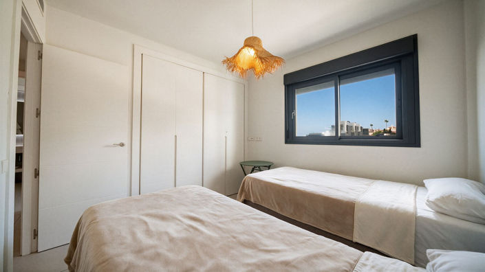 Image No.18-2 Bed Apartment for sale