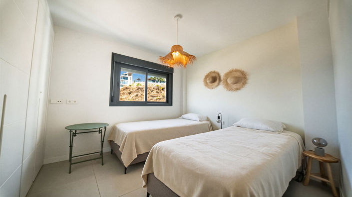 Image No.19-2 Bed Apartment for sale