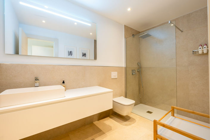 Image No.13-2 Bed Apartment for sale