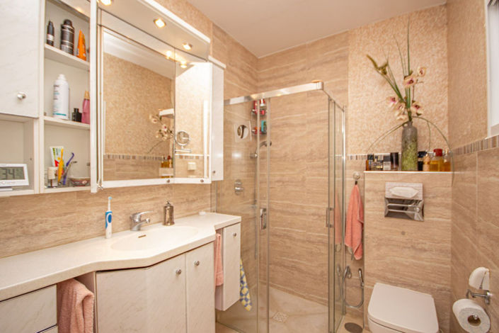 Image No.17-2 Bed Apartment for sale