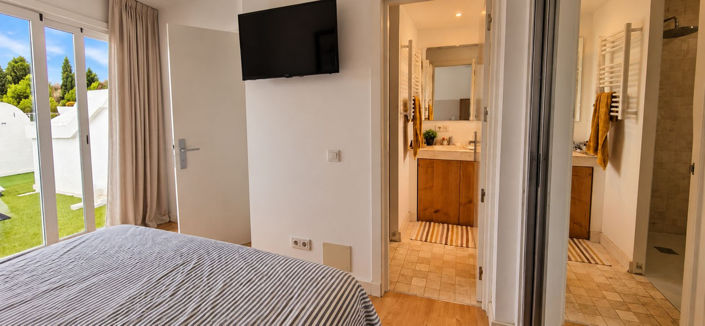 Image No.17-2 Bed Townhouse for sale