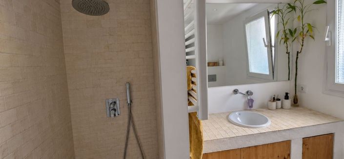 Image No.18-2 Bed Townhouse for sale