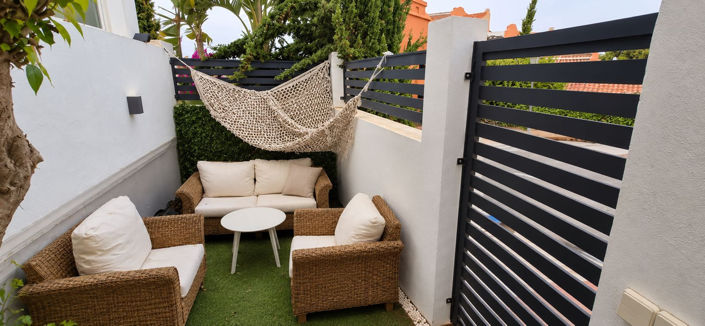 Image No.2-2 Bed Townhouse for sale