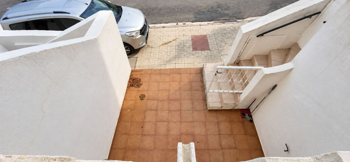 Image No.17-2 Bed Townhouse for sale