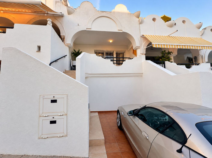 Image No.19-2 Bed Townhouse for sale