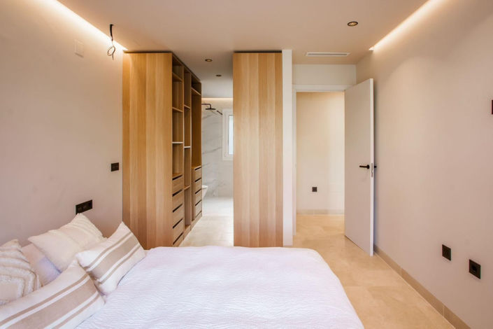 Image No.8-3 Bed Apartment for sale