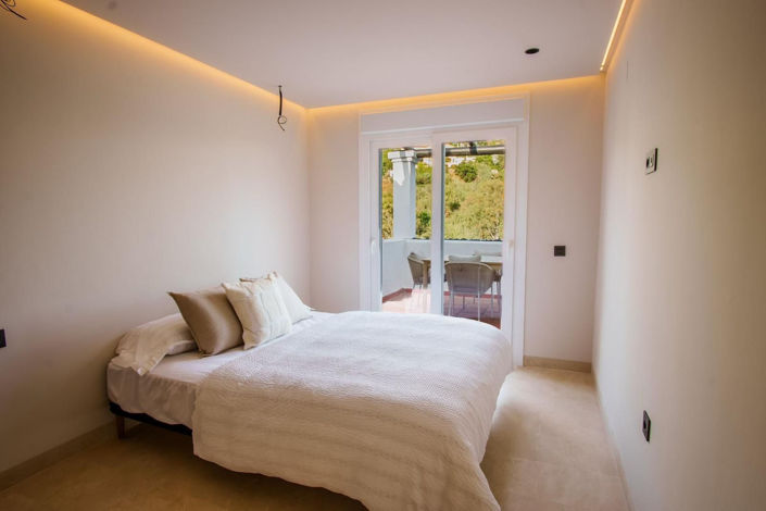 Image No.9-3 Bed Apartment for sale