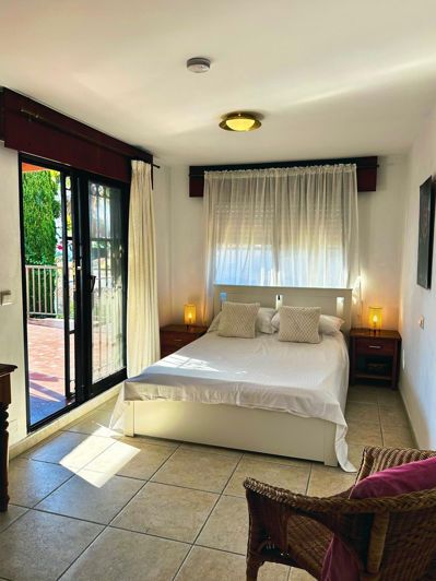 Image No.19-3 Bed Villa for sale