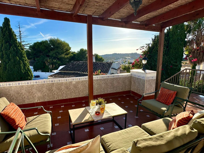 Image No.2-3 Bed Villa for sale