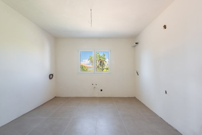 Image No.13-4 Bed Villa for sale