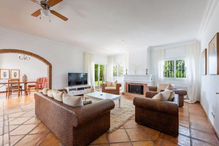 Image No.4-4 Bed Villa for sale