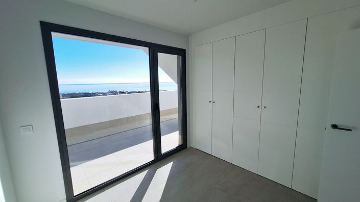 Image No.26-3 Bed Apartment for sale