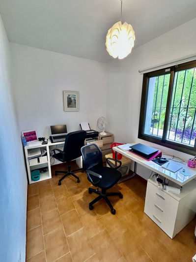Image No.22-3 Bed Townhouse for sale