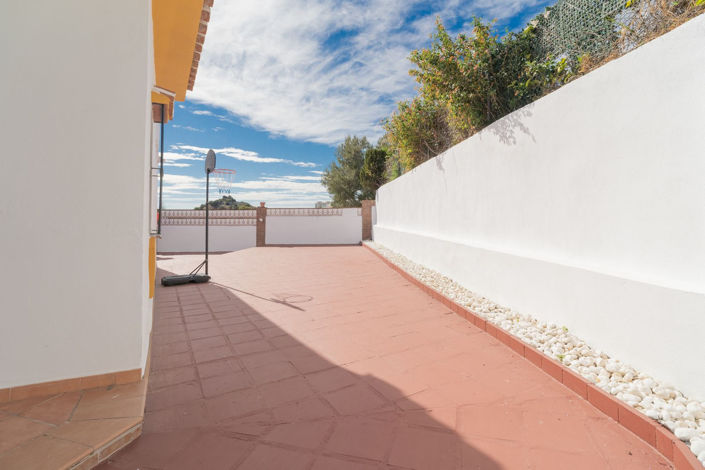 Image No.40-5 Bed Villa for sale