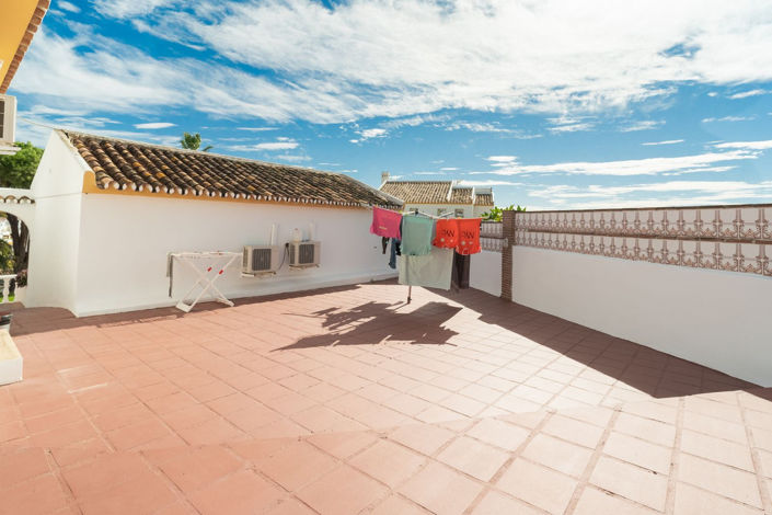 Image No.43-5 Bed Villa for sale