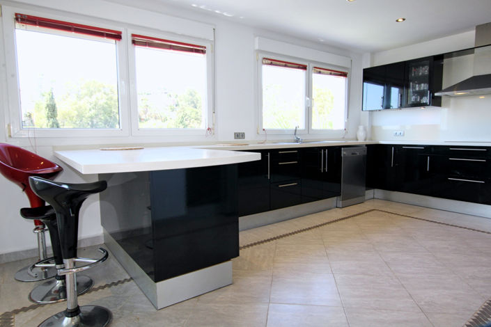Image No.6-6 Bed Villa for sale