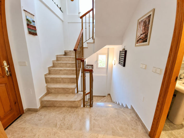 Image No.13-2 Bed Townhouse for sale