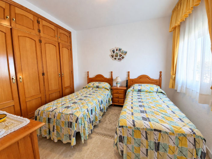 Image No.16-2 Bed Townhouse for sale