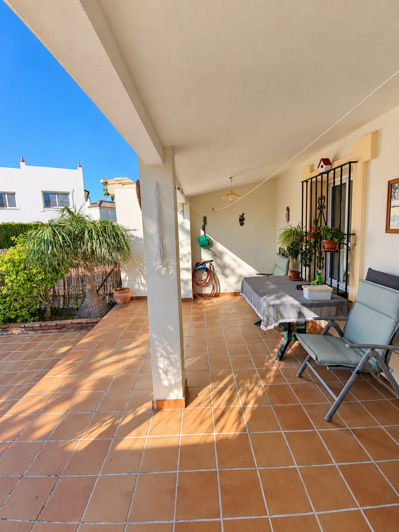 Image No.9-2 Bed Townhouse for sale