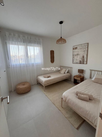 Image No.11-3 Bed Apartment for sale