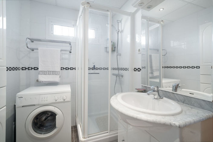Image No.10-1 Bed Apartment for sale